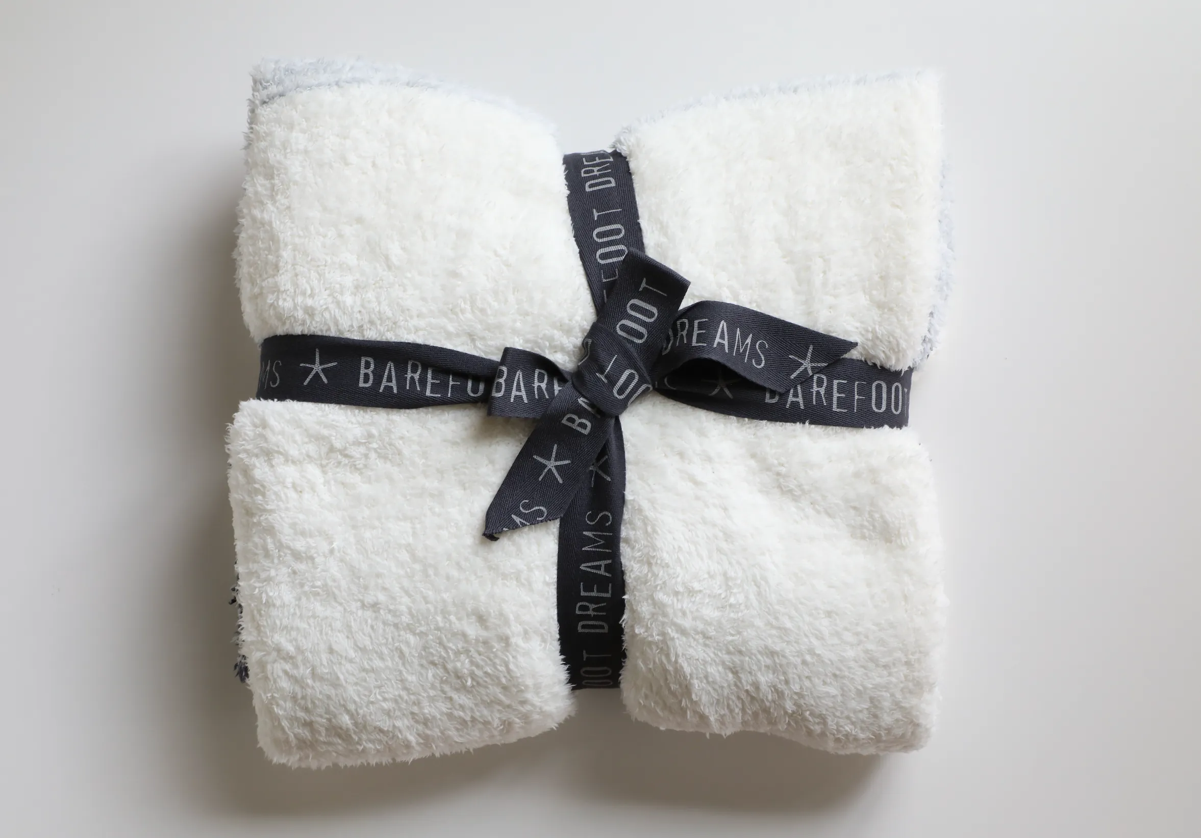Barefoot Dreams - Cozychic Horizon Blanket in Pacific Blue Multi