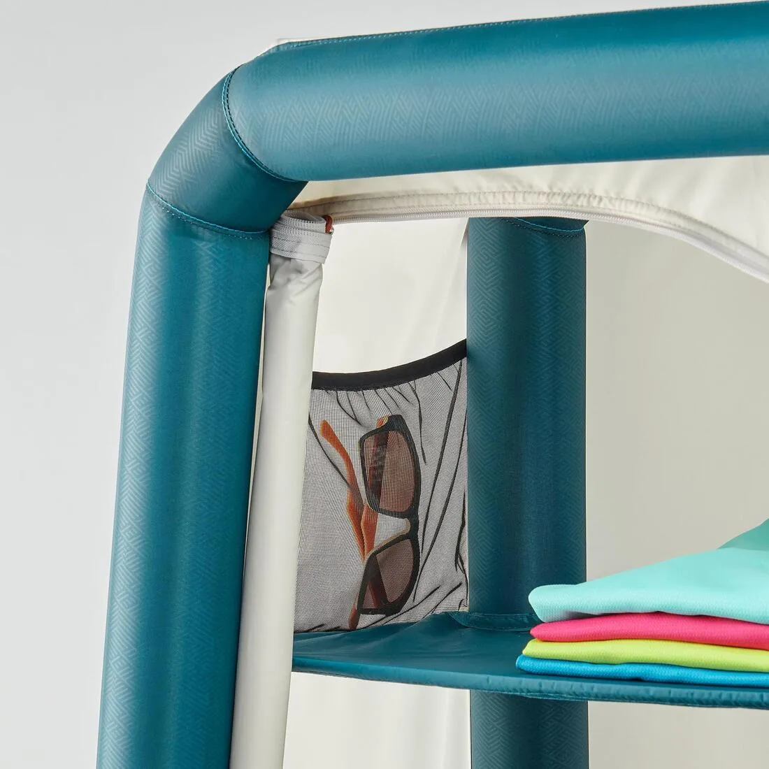 INFLATABLE CAMPING WARDROBE - AIR SECONDS